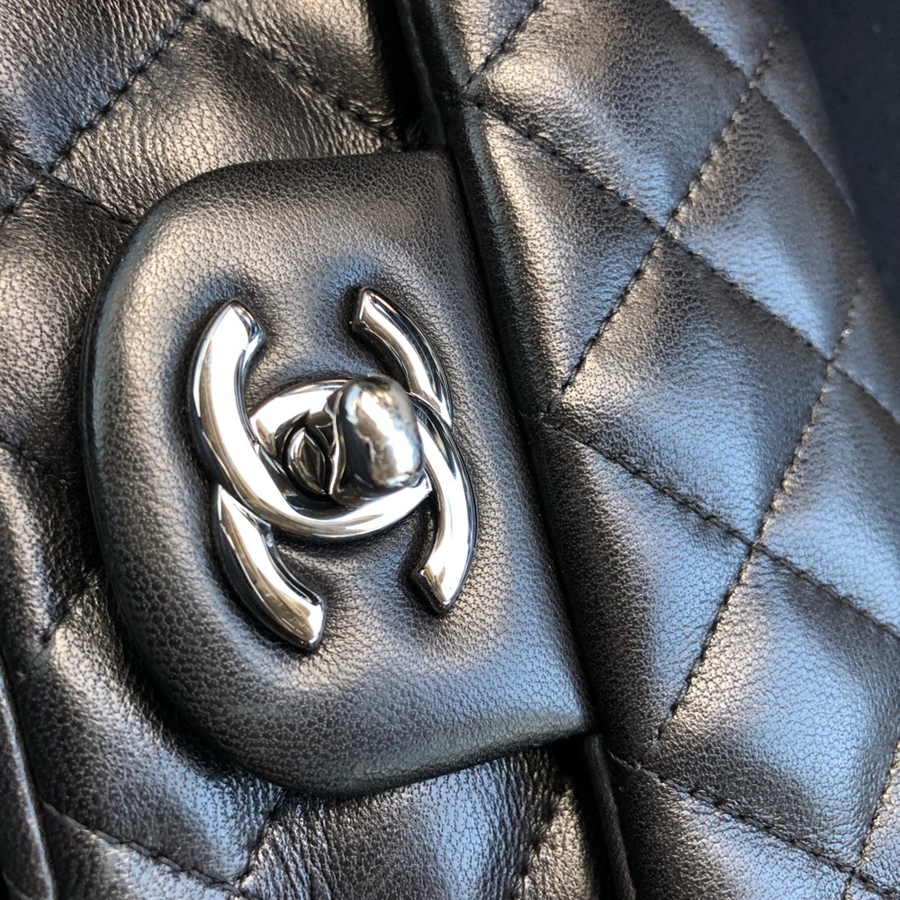 🚫SOLD🚫 Chanel Black Lambskin Classic Extra Mini - Picture 5 of 8